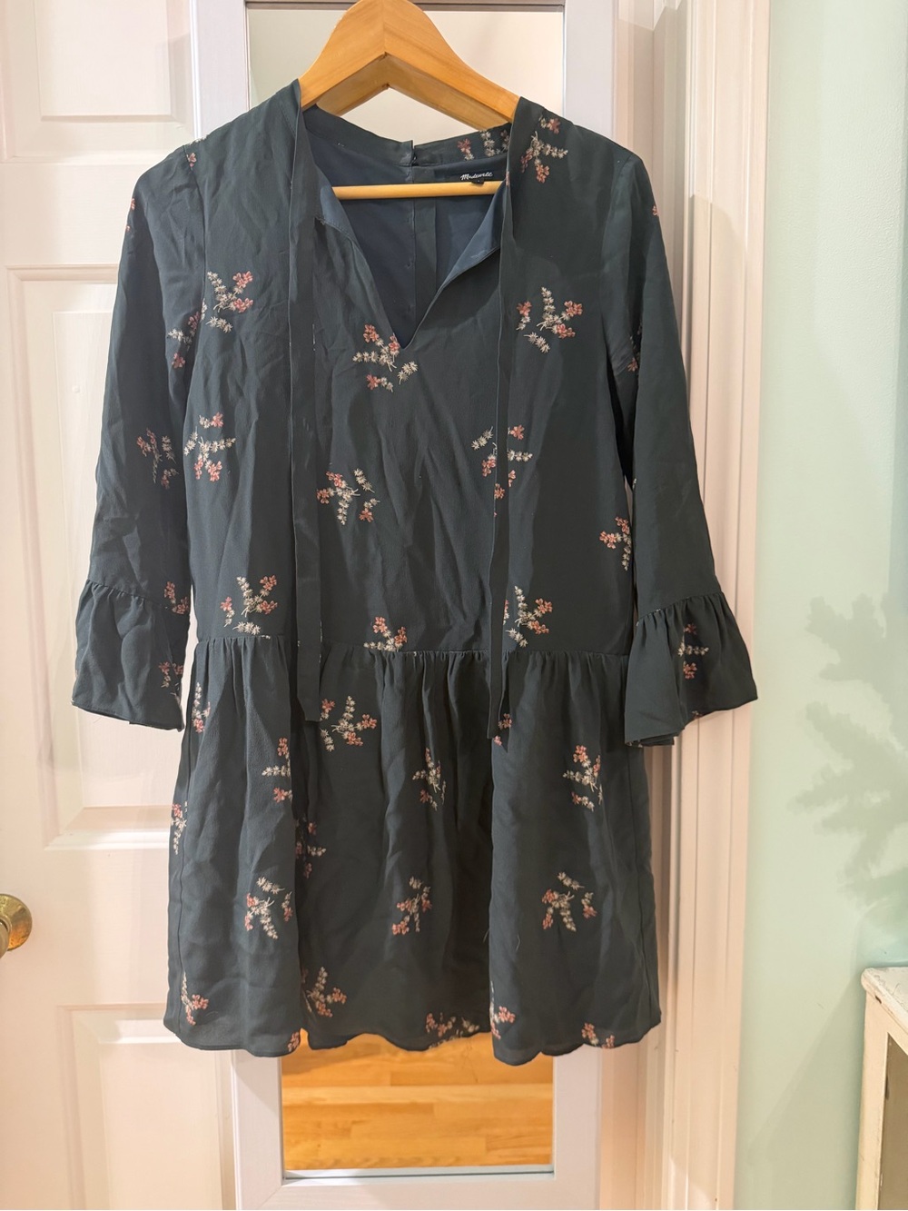 Madewell Green Floral V-Neck Drop Waist Dress